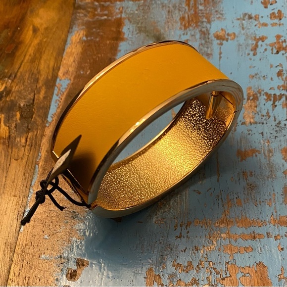 nOir Hinged Cuff Bracelet - Picture 6 of 7